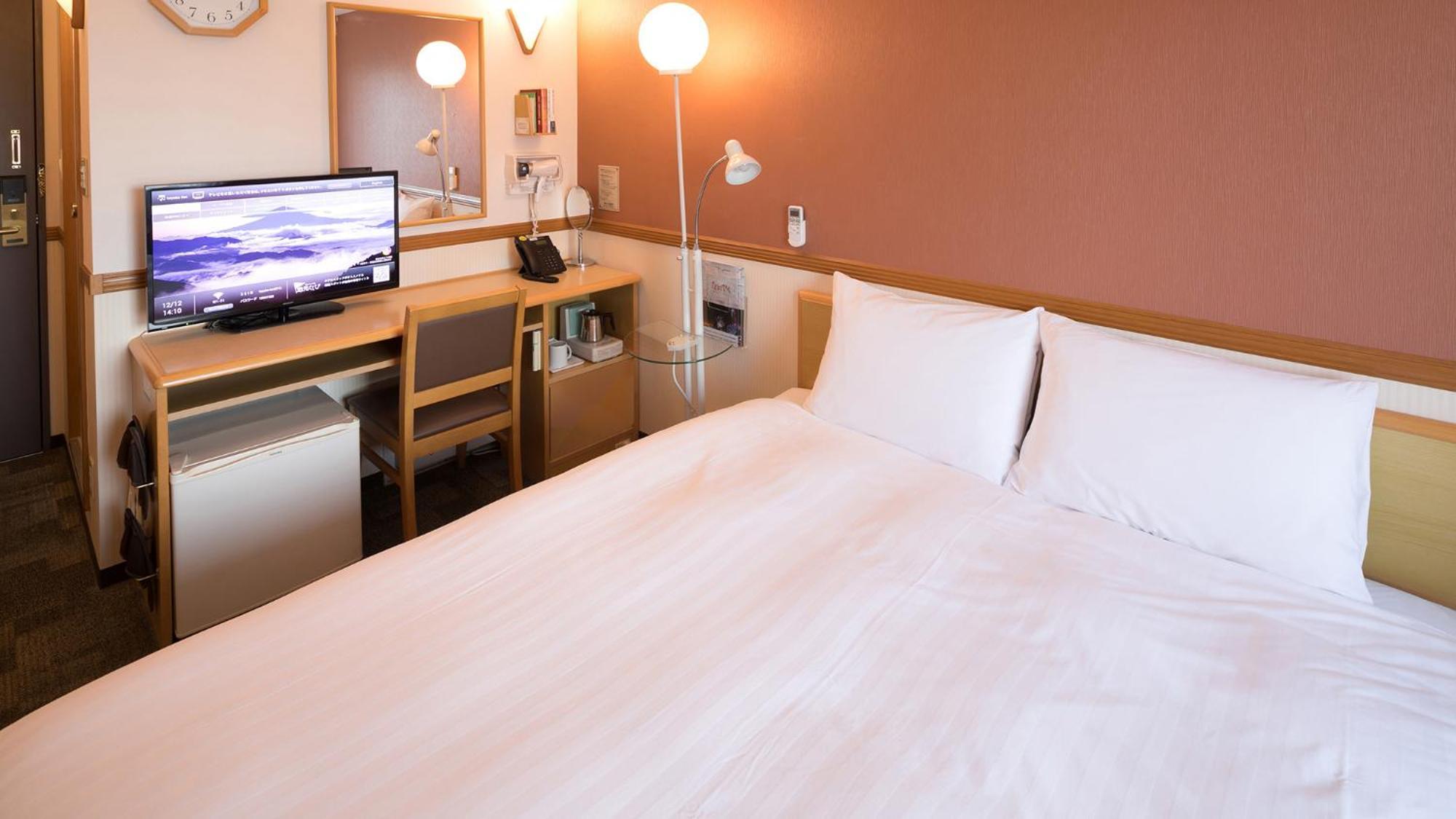 Toyoko Inn Matsuyama Ichibancho Szoba fotó